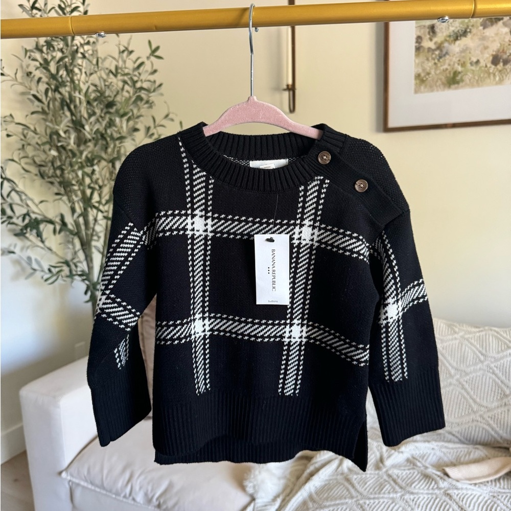 BR baby sweater.